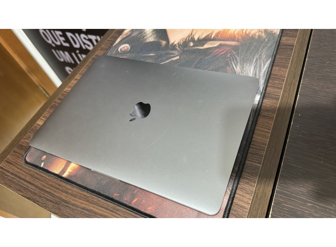 Macbook Pro 13 Inch i5 8GB SSD 256GB (Semi novo)